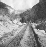 Old muddy road between El Portal and Yosemite