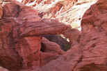 Valley of Fire State Park - Nevada - arch in Mouse Tank canyon
